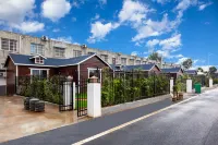 Zhongfu Garden Hotel (Nanyang Jiangying Airport)