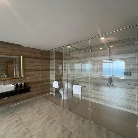Muong Thanh Luxury Vientiane Hotel