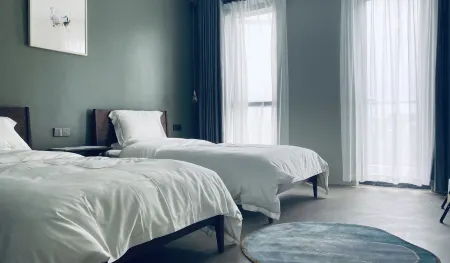 Wulu Homestay Отели в г. Пинху