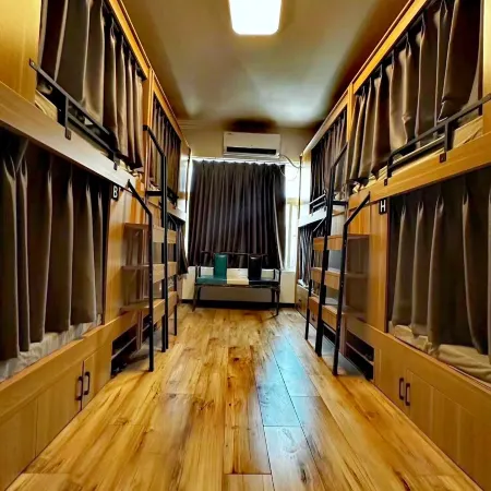 Moask Youth Hostel (Liyumen Cross - street Store, Luoyang Old Town)