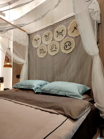 Helan Mountain Yanhua Gucun Jiugu Xiaoshe Homestay Отели в г. Хэлань