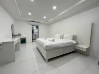 Collection O To The Sea Resort Thailand