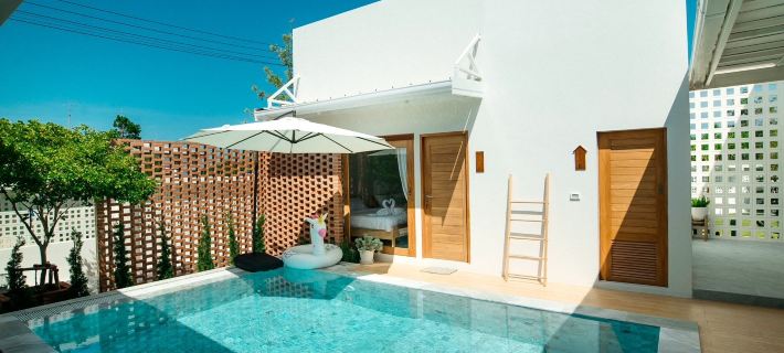 Sunn Lay Pool Villa Hotels in Mueang Phetchaburi District
