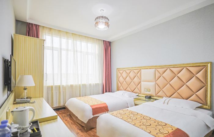 Home Inn Huayi Hotel (Xinmin Liaohe Street)