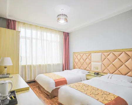 Home Inn Huayi Hotel (Xinmin Liaohe Street) Hotels in Xinmin