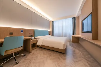 Qingdao Biyi Hotel (May Fourth Square Olympic Sailing Center) Отели рядом с достопримечательностью «Циндао-педагогический колледж»