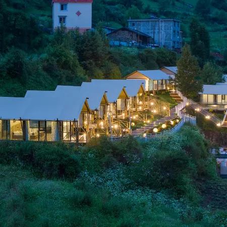 Mountain Twilight & Snow Reflection - Private Hot Spring Villa (Kangding Yulin Flagship Store)