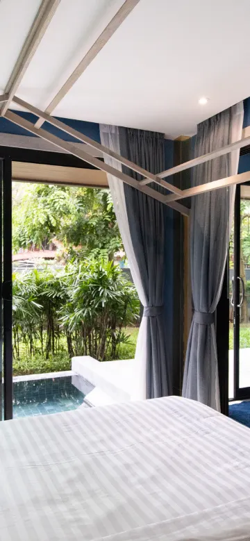 สวีทสระน้ำสไตล์หิน