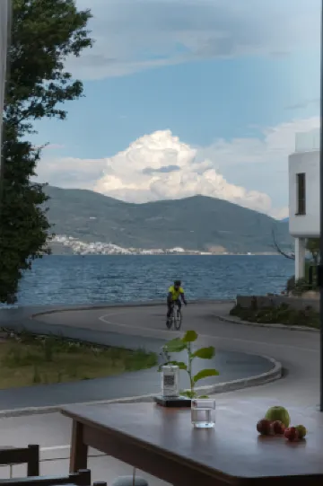 Dali Yilan Seaview Resort (Erhai S Bay Store) Hotels near Xiabopeng Village