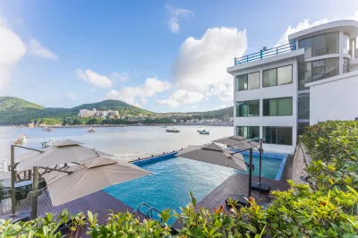 Cliff Mountain and Sea Residence