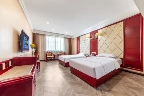 Jiuquan Longding Business Hotel (Zhonggulou Branch, Hantang Food Street)