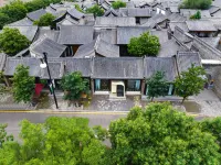 Mubai Jingshe Hot Spring Resort Hotel (Xinzhou Ancient City) Отели в г. 