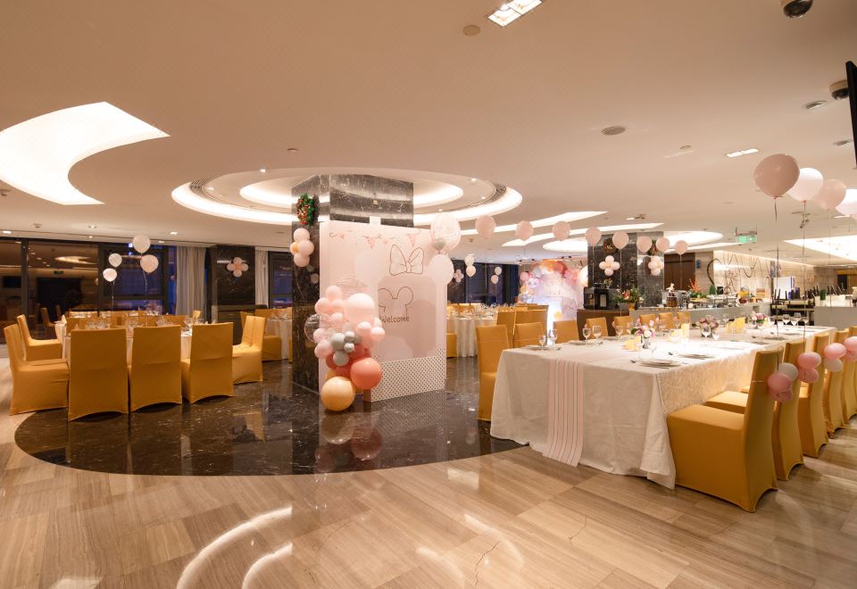 노보텔 난징 센트럴의 피트니스 센터나 비즈니스 회의실