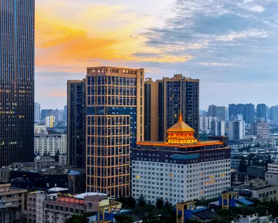 Xizang Hotel Chengdu(Wenshu Monastery Branch) Hotels in Wenshu Monastery/Longhu Shangcheng Sky Street