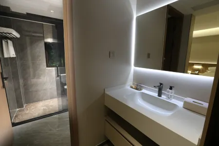 Wupin · Encounter Baicao Garden · Time Luxury Hotel (Shaoxing Lu Xun Hometown Scenic Area Branch)