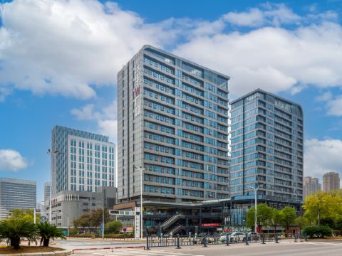 Xibei Hotel (Nanchang West Station Nanchang International Sports Center Station Store)