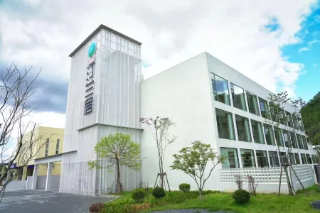 The Bay Bridge Hong Kong Отели в г. Чантин