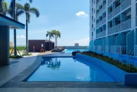 SMDC Breeze Residences by RedDoorz - Infinity Pools