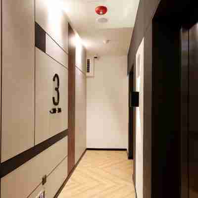 Coliwoo 288 River Valley - Co-Living Serviced Apartments Others