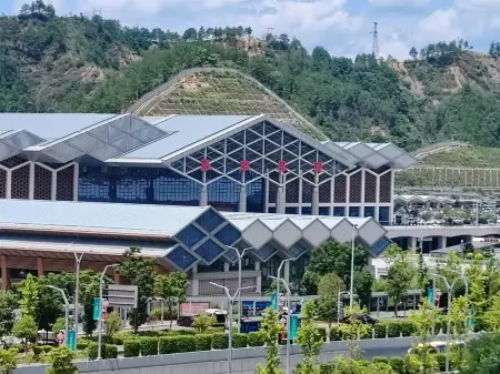 Gui lai min su (Zhangjiajie high-speed rail west station branch)