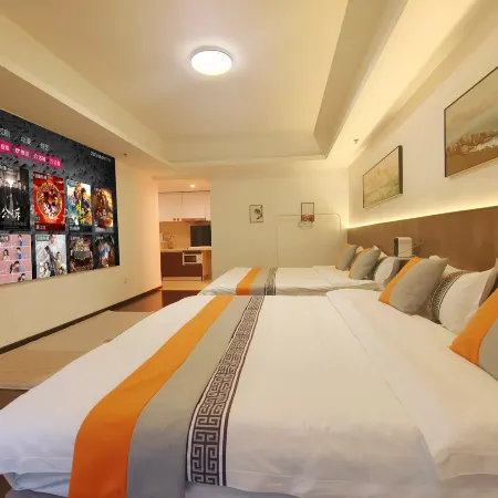 Westin Audio-Visual Homestay (Youth Street Subway Station & Color TV Tower Night Market Branch)
