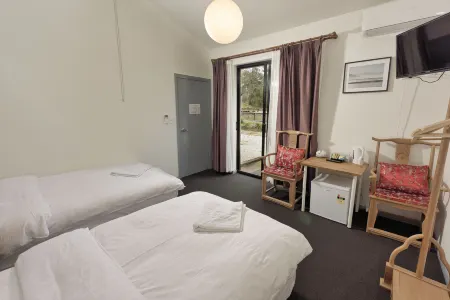 Sinofield Edu-Retreat