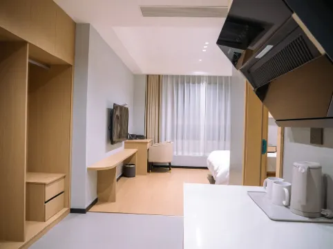 Yushi Apartment