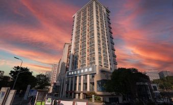 Limeda Airport Hotel (Guiyang Longdongbao Airport Forest Park Subway Station Branch)