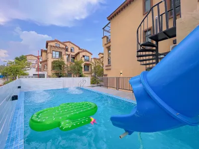 Huizhou Nankunshan Chuyi Designer Parent-child Theme Pool Hot Spring Villa