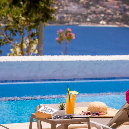 Kalkan Saray Suites Hotel