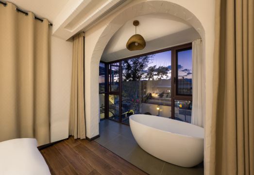 Yunlan Tiankuo Resort Hotel over view