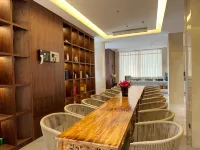 Taihe Mountain House Scenic Hotel (Xijiang Qianhu Miao Village West Gate Tourist Service Center)
