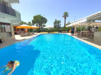 Mulka Hotel - プール