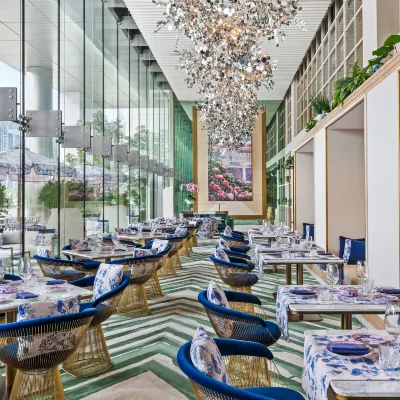 The St. Regis Downtown Dubai ビジネス・ベイ周辺のホテル