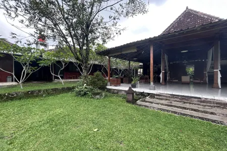 Carla Garden Отели в г. Pakem