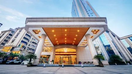 Galactic Peace International Hotel Отели рядом с достопримечательностью «Nanchang University of Aeronautics»