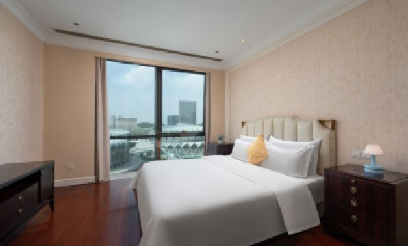 Yuntian Hotel (Jinan Olympic Sports Center)