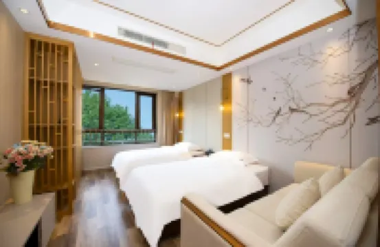 Emeishan Danyueshan Vacation Homestay (Emeishan High-Speed Railway Station Baoguo Temple) - Condos
