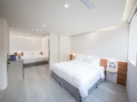 LIVIN Hotel Hotels in Yilan