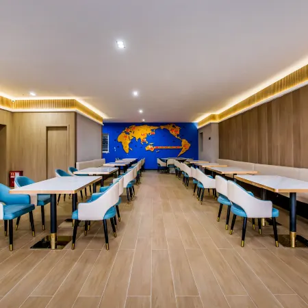 Shengyi Business Hotel