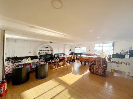 ISU Hostel(Sanya Pedestrian Street Seaview Store)