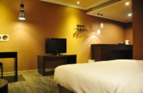 高雄河堤戀館商務汽車旅館