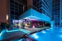 โรงแรมซีถัง มิเทียร์ - สระว่ายน้ำบนดาดฟ้า