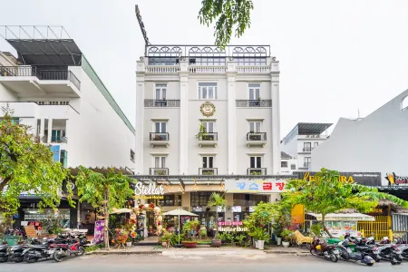 Stellar Boutique Hotel Отели рядом с достопримечательностью «RMIT Vietnam Academic Building 2»