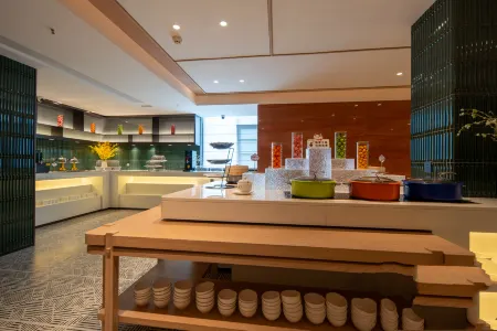 Seong nam Hotel ( Xiangyang Gucheng Branch) Отели рядом с достопримечательностью «Xiangyang Vocational and Technical College»