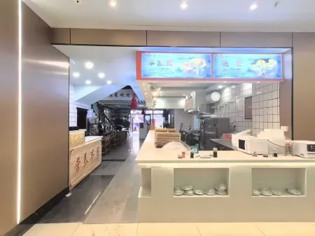 Manzhouli Haojing Hotel Отели рядом с достопримечательностью «Manchuria Boundary Gate»