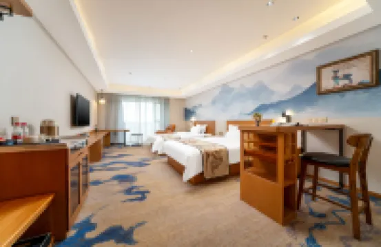 Elong R.YUN Hotel (Jinan Wanhong Plaza)