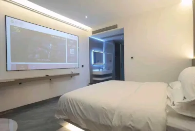 Xiaoyanzi Travel Hotels in Qinglai Park