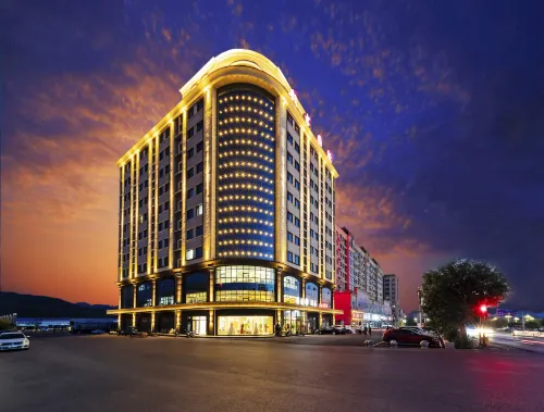 Pingquan Cailong Hotel Hotels in Pingquan