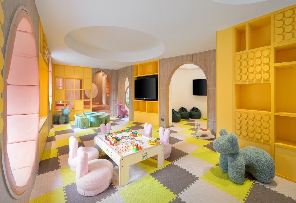 센타라 카론 리조트 푸켓 SHA 플러스+